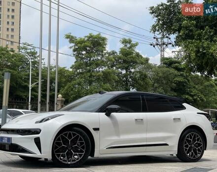 Белый Zeekr 001, объемом двигателя 0 л и пробегом 15 тыс. км за 38800 $, фото 2 на Automoto.ua