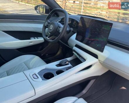Белый Zeekr 001, объемом двигателя 0 л и пробегом 16 тыс. км за 43790 $, фото 34 на Automoto.ua