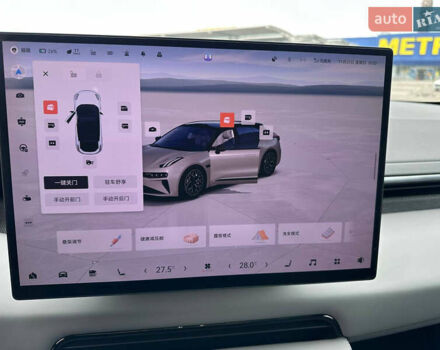 Білий Zeekr 001, об'ємом двигуна 0 л та пробігом 13 тис. км за 45800 $, фото 28 на Automoto.ua