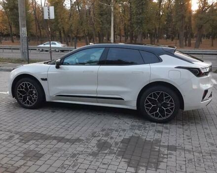 Zeekr 001 2024 в Днепре (Днепропетровске) на Automoto.ua Белый Zeekr 001, объемом двигателя 0 л и пробегом 10 тыс. км за 45999 $, фото 6 на Automoto.ua