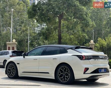 Белый Zeekr 001, объемом двигателя 0 л и пробегом 10 тыс. км за 40800 $, фото 3 на Automoto.ua