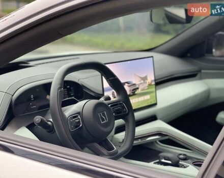 Белый Zeekr 001, объемом двигателя 0 л и пробегом 10 тыс. км за 38900 $, фото 4 на Automoto.ua