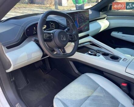 Белый Zeekr 001, объемом двигателя 0 л и пробегом 16 тыс. км за 43790 $, фото 19 на Automoto.ua
