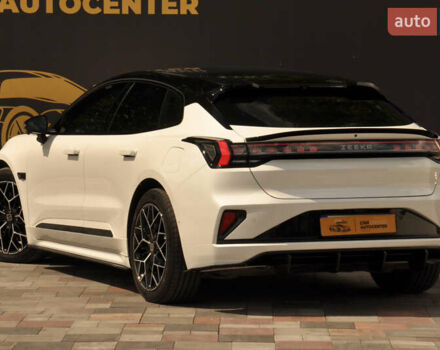 Белый Zeekr 001, объемом двигателя 0 л и пробегом 11 тыс. км за 50500 $, фото 6 на Automoto.ua