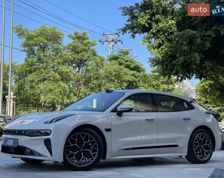 Білий Zeekr 001, об'ємом двигуна 0 л та пробігом 10 тис. км за 39400 $, фото 1 на Automoto.ua