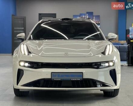 Білий Zeekr 001, об'ємом двигуна 0 л та пробігом 12 тис. км за 44999 $, фото 2 на Automoto.ua