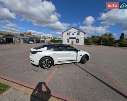 Білий Zeekr 001, об'ємом двигуна 0 л та пробігом 35 тис. км за 34000 $, фото 49 на Automoto.ua