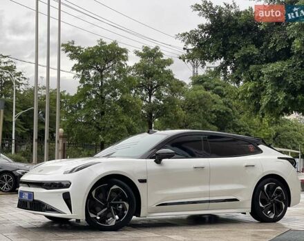 Белый Zeekr 001, объемом двигателя 0 л и пробегом 10 тыс. км за 38900 $, фото 1 на Automoto.ua