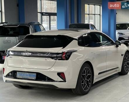 Білий Zeekr 001, об'ємом двигуна 0 л та пробігом 12 тис. км за 44999 $, фото 11 на Automoto.ua
