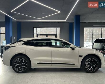 Білий Zeekr 001, об'ємом двигуна 0 л та пробігом 12 тис. км за 44999 $, фото 8 на Automoto.ua