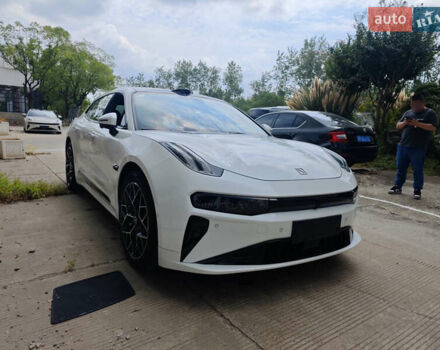 Білий Zeekr 001, об'ємом двигуна 0 л та пробігом 10 тис. км за 37500 $, фото 2 на Automoto.ua