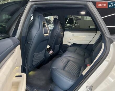 Білий Zeekr 001, об'ємом двигуна 0 л та пробігом 12 тис. км за 44999 $, фото 25 на Automoto.ua