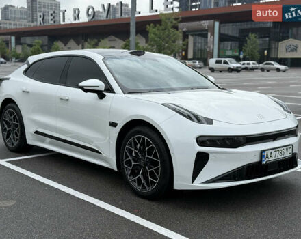 Белый Zeekr 001, объемом двигателя 0 л и пробегом 10 тыс. км за 37999 $, фото 2 на Automoto.ua