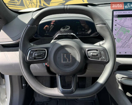 Белый Zeekr 001, объемом двигателя 0 л и пробегом 20 тыс. км за 47000 $, фото 28 на Automoto.ua