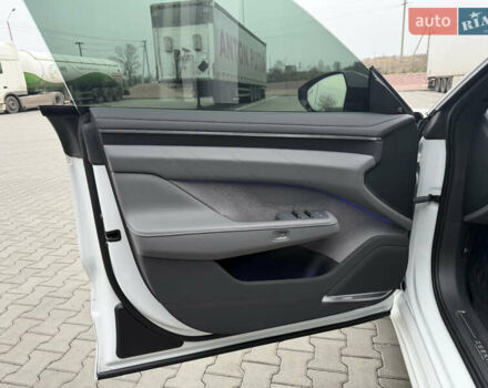 Білий Zeekr 001, об'ємом двигуна 0 л та пробігом 20 тис. км за 47500 $, фото 30 на Automoto.ua