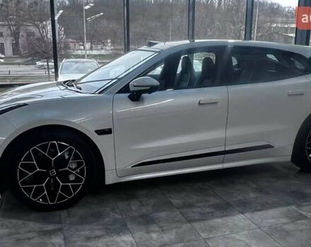 Білий Zeekr 001, об'ємом двигуна 0 л та пробігом 11 тис. км за 37390 $, фото 1 на Automoto.ua