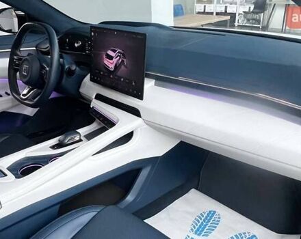 Білий Zeekr 001, об'ємом двигуна 0 л та пробігом 11 тис. км за 37390 $, фото 10 на Automoto.ua