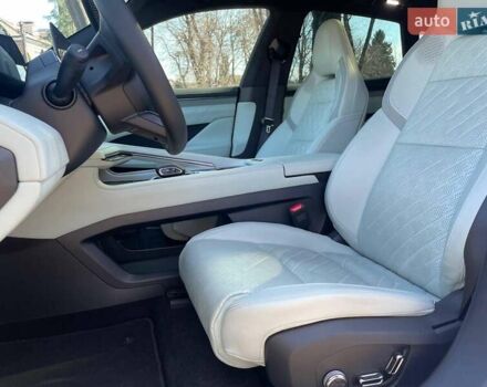 Белый Zeekr 001, объемом двигателя 0 л и пробегом 16 тыс. км за 43790 $, фото 17 на Automoto.ua