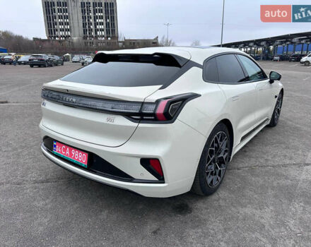 Білий Zeekr 001, об'ємом двигуна 0 л та пробігом 13 тис. км за 45800 $, фото 8 на Automoto.ua