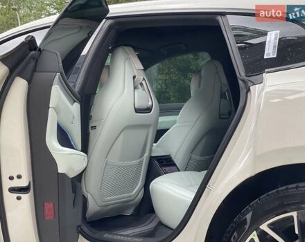 Белый Zeekr 001, объемом двигателя 0 л и пробегом 17 тыс. км за 46800 $, фото 7 на Automoto.ua