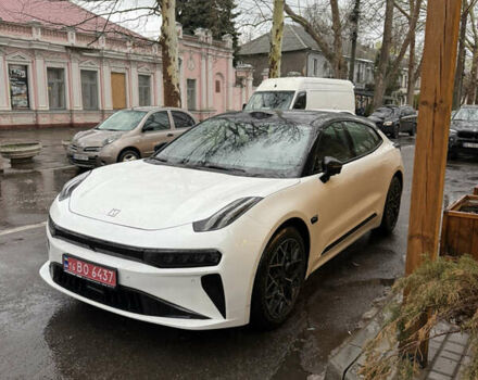 Белый Zeekr 001, объемом двигателя 0 л и пробегом 16 тыс. км за 42500 $, фото 4 на Automoto.ua