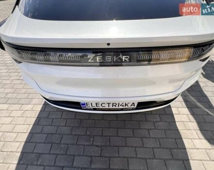 Zeekr 001 2024 в Днепре (Днепропетровске) на Automoto.ua Белый Zeekr 001, объемом двигателя 0 л и пробегом 1 тыс. км за 51000 $, фото 24 на Automoto.ua