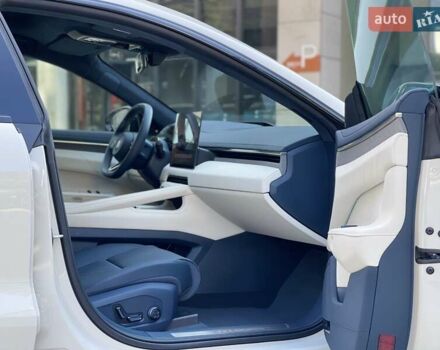 Білий Zeekr 001, об'ємом двигуна 0 л та пробігом 10 тис. км за 39400 $, фото 6 на Automoto.ua