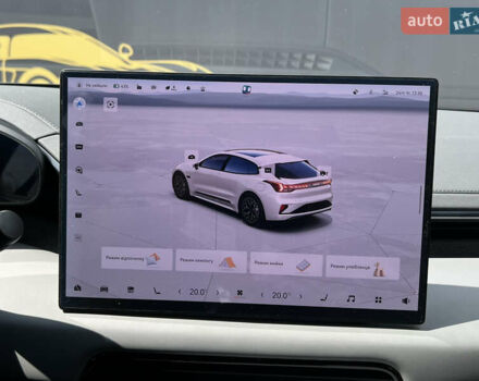 Белый Zeekr 001, объемом двигателя 0 л и пробегом 20 тыс. км за 47000 $, фото 38 на Automoto.ua