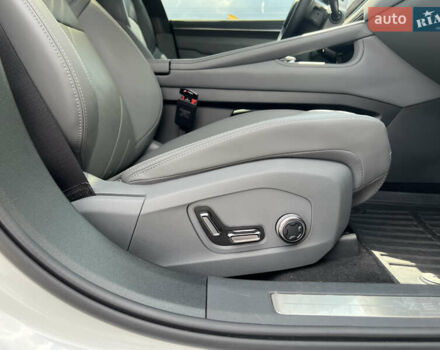 Белый Zeekr 001, объемом двигателя 0 л и пробегом 20 тыс. км за 47000 $, фото 31 на Automoto.ua