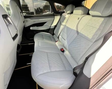 Zeekr 001 2024 в Днепре (Днепропетровске) на Automoto.ua Белый Zeekr 001, объемом двигателя 0 л и пробегом 1 тыс. км за 51000 $, фото 18 на Automoto.ua