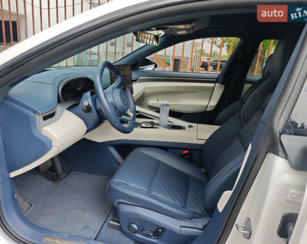 Білий Zeekr 001, об'ємом двигуна 0 л та пробігом 10 тис. км за 37500 $, фото 7 на Automoto.ua