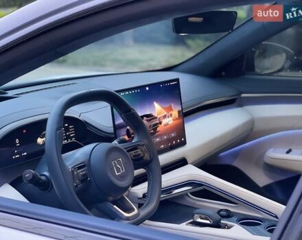 Белый Zeekr 001, объемом двигателя 0 л и пробегом 21 тыс. км за 39900 $, фото 3 на Automoto.ua