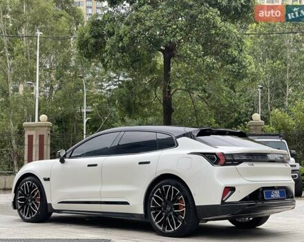 Белый Zeekr 001, объемом двигателя 0 л и пробегом 23 тыс. км за 42900 $, фото 2 на Automoto.ua