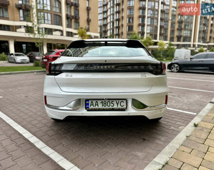 Білий Zeekr 001, об'ємом двигуна 0 л та пробігом 2 тис. км за 40000 $, фото 5 на Automoto.ua