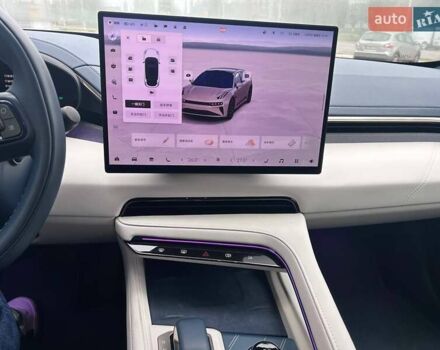 Білий Zeekr 001, об'ємом двигуна 0 л та пробігом 14 тис. км за 47198 $, фото 15 на Automoto.ua