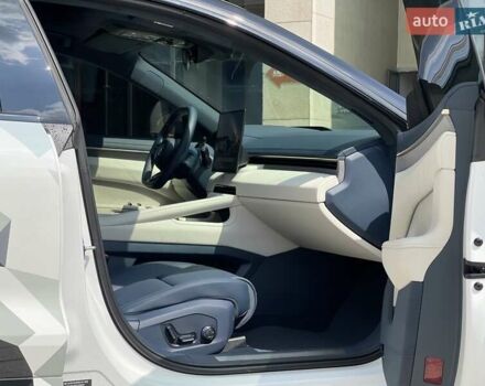 Белый Zeekr 001, объемом двигателя 0 л и пробегом 20 тыс. км за 44900 $, фото 7 на Automoto.ua