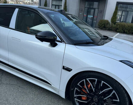Белый Zeekr 001, объемом двигателя 0 л и пробегом 28 тыс. км за 49000 $, фото 2 на Automoto.ua