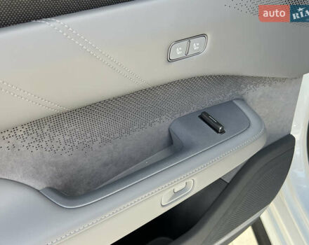 Белый Zeekr 001, объемом двигателя 0 л и пробегом 20 тыс. км за 47000 $, фото 19 на Automoto.ua