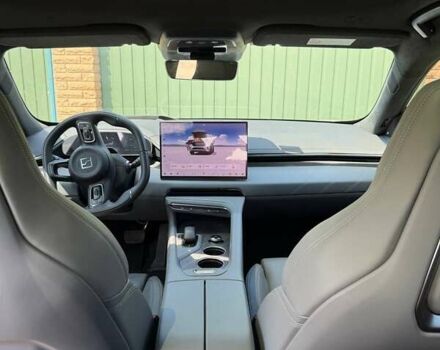 Белый Zeekr 001, объемом двигателя 0 л и пробегом 10 тыс. км за 37000 $, фото 3 на Automoto.ua