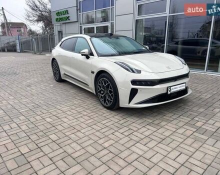 Білий Zeekr 001, об'ємом двигуна 0 л та пробігом 14 тис. км за 47198 $, фото 2 на Automoto.ua
