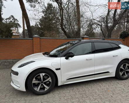 Белый Zeekr 001, объемом двигателя 0 л и пробегом 18 тыс. км за 38500 $, фото 4 на Automoto.ua