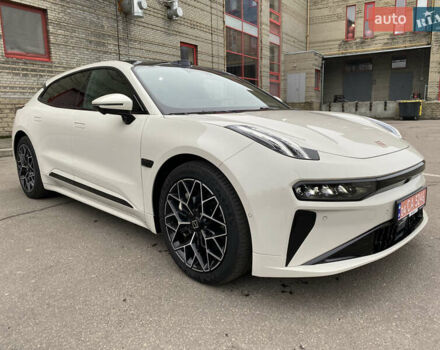 Белый Zeekr 001, объемом двигателя 0 л и пробегом 8 тыс. км за 44800 $, фото 1 на Automoto.ua
