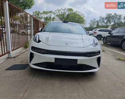 Білий Zeekr 001, об'ємом двигуна 0 л та пробігом 10 тис. км за 37500 $, фото 1 на Automoto.ua