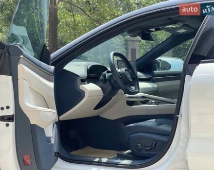 Белый Zeekr 001, объемом двигателя 0 л и пробегом 10 тыс. км за 40800 $, фото 7 на Automoto.ua