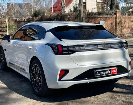 Белый Zeekr 001, объемом двигателя 0 л и пробегом 16 тыс. км за 44990 $, фото 7 на Automoto.ua