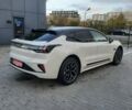 Zeekr 001 2024 в Днепре (Днепропетровске) на Automoto.ua Белый Zeekr 001, объемом двигателя 0 л и пробегом 10 тыс. км за 45999 $, фото 12 на Automoto.ua
