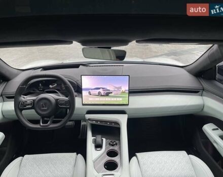 Белый Zeekr 001, объемом двигателя 0 л и пробегом 10 тыс. км за 38900 $, фото 5 на Automoto.ua