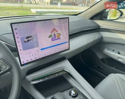 Белый Zeekr 001, объемом двигателя 0 л и пробегом 1 тыс. км за 48700 $, фото 16 на Automoto.ua