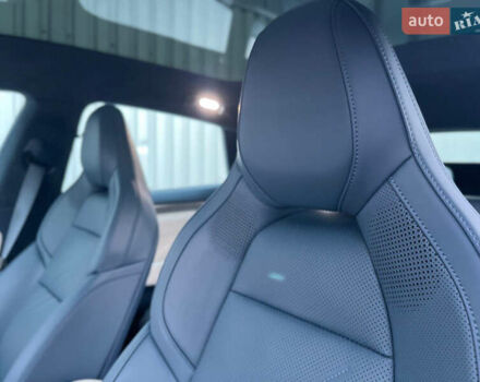 Білий Zeekr 001, об'ємом двигуна 0 л та пробігом 11 тис. км за 40900 $, фото 8 на Automoto.ua