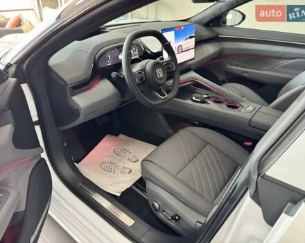 Белый Zeekr 001, объемом двигателя 0 л и пробегом 1 тыс. км за 52699 $, фото 9 на Automoto.ua